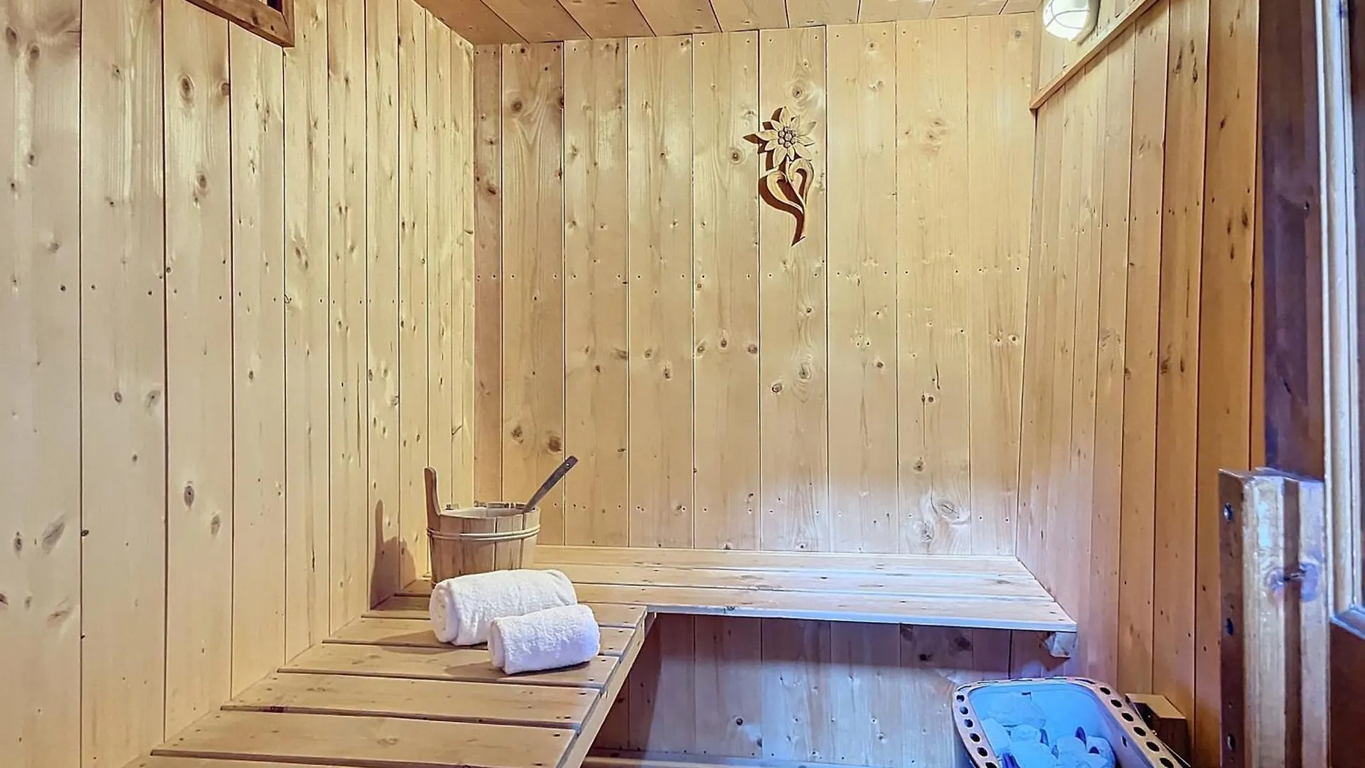 Meribel - Chalet 11 Pers, 5 Ch, Parking - Fr-1-688-93 Les Allues